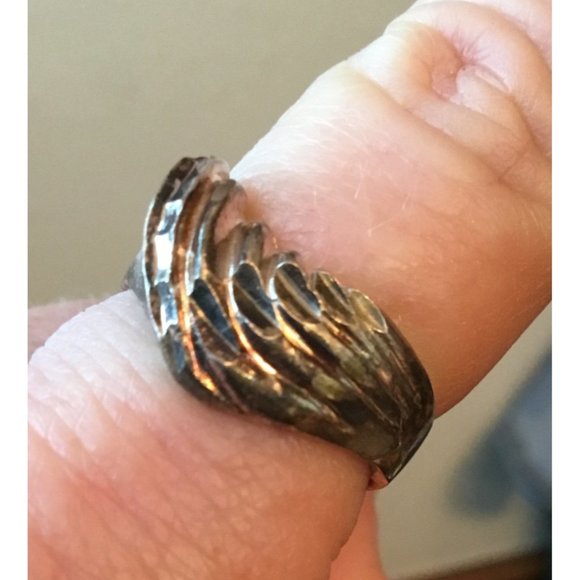 Sterling Silver Ring Size 8 Stamped 925 - Picture 1 of 12